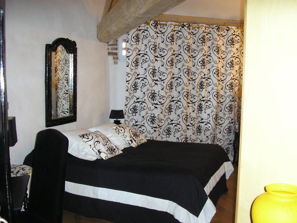 Domaine De La Belliere Hotel Villars-les-Dombes Quarto foto