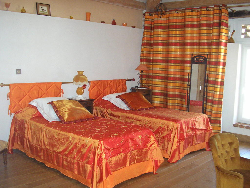 Domaine De La Belliere Hotel Villars-les-Dombes Quarto foto